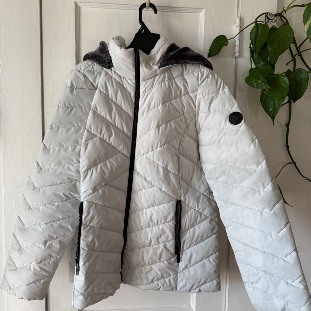 Nautica White Quilted Jacket with Black Patch